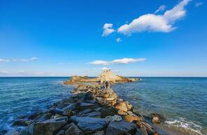 Benikea San & Bada Jumunjin Resort