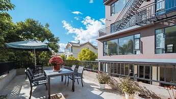 Floral Hotel · Mo Tan Lijiang