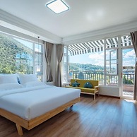 Floral Hotel · Mo Tan Lijiang