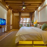 Floral Hotel · Nameiju Lijiang