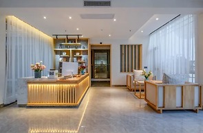 Floral Hotel · Nameiju Lijiang