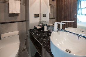 Palmyrah Surin Beach Residence