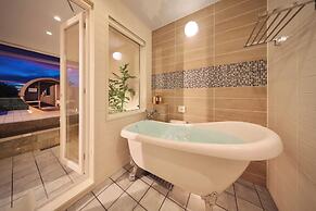 Crystal Villa SHIRAHAMA