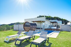 Crystal Villa SHIRAHAMA