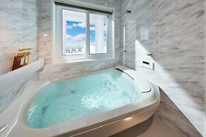 Crystal Villa SHIRAHAMA