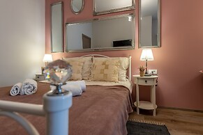 Old City Studios 2 - Adults only