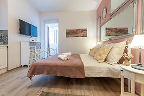 Old City Studios 2 - Adults only