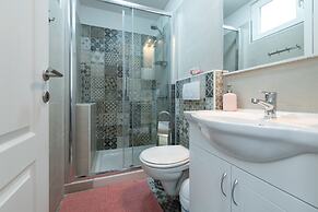 Old City Studios 2 - Adults only