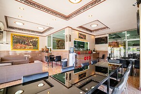 OYO 836 PK Residence