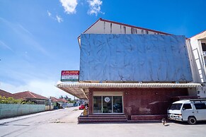 OYO 836 PK Residence