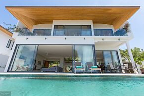15 Bedroom Luxury Triple Sea View Villas