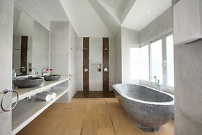 18 Bedroom Luxury Sea View Villas