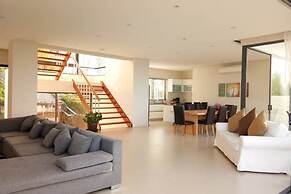 18 Bedroom Luxury Sea View Villas