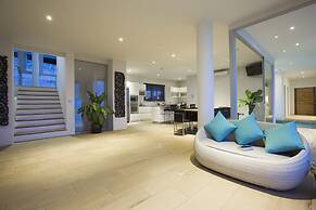 18 Bedroom Luxury Sea View Villas