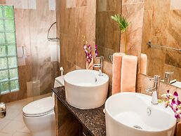 4 Bedroom Beach Front Villa Sea Breeze SDV229B-By Samui Dream Villas