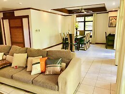 7 Bedroom Twin Villas on Beach Front Resort