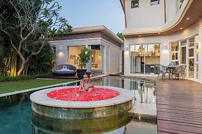 Luxury Villa K Central Seminyak