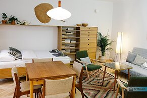 Warsaw Concierge Saska Studio