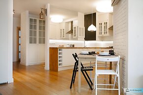 Warsaw Concierge Family Apartment