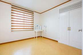 Gajok Pension