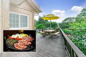 Hongcheon Valley Pension