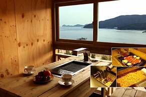 Pado Hyanggi Pension