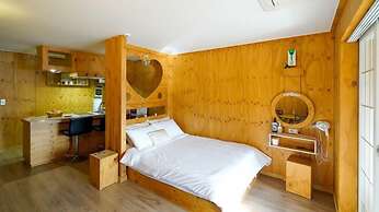 Pado Hyanggi Pension