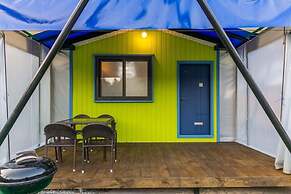 Four Seasons leisure town - Glamping