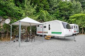 Four Seasons leisure town - Glamping