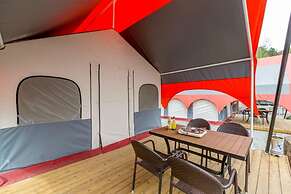 Four Seasons leisure town - Glamping