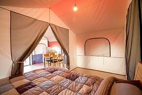 Four Seasons leisure town - Glamping