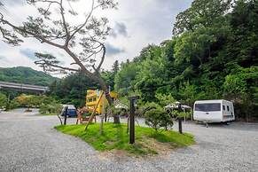 Four Seasons leisure town - Glamping