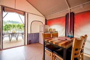Four Seasons leisure town - Glamping