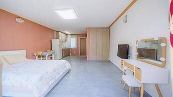 Youngwol Cloud Garden Pension