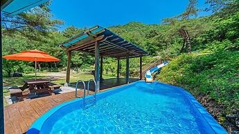 Youngwol Cloud Garden Pension