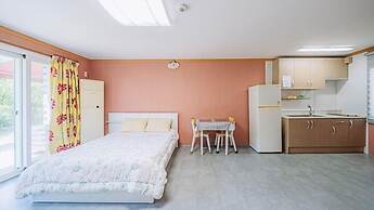 Youngwol Cloud Garden Pension