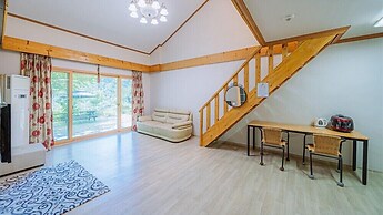 Youngwol Cloud Garden Pension