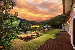 Youngwol Cloud Garden Pension