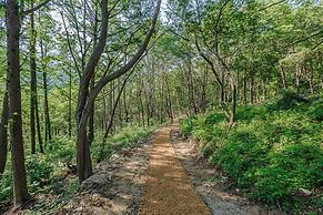 Youngwol Cloud Garden Pension