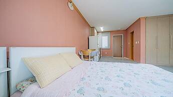 Youngwol Cloud Garden Pension