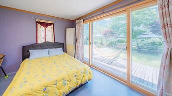 Youngwol Cloud Garden Pension