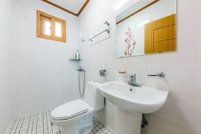 Youngwol Cloud Garden Pension