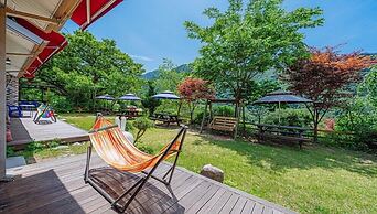 Youngwol Cloud Garden Pension