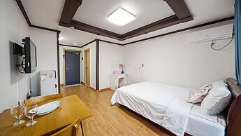 Geoje Cheongsol Pension