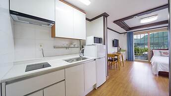 Geoje Cheongsol Pension