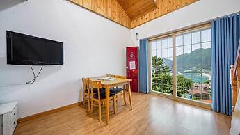 Geoje Cheongsol Pension