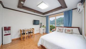 Geoje Cheongsol Pension