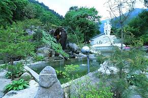 White Village Pension