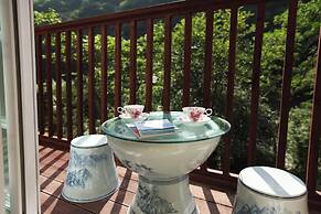 White Village Pension