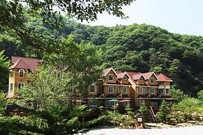 White Village Pension